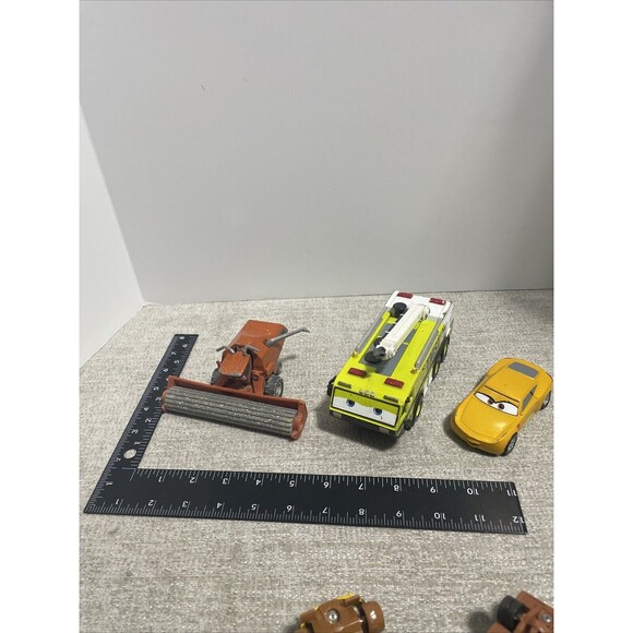 Disney Pixar Cars Lot of 8 Toy Cars Mixed Lot Pre-Owed - Picture 15 of 16
